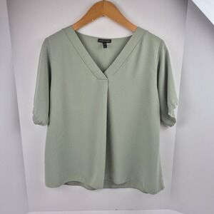 Eileen Fisher Petite Blouse Womens S/P Sage Green V-Neck Short Sleeve Minimalist